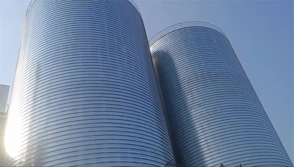 万山2座混凝土高架卷板仓